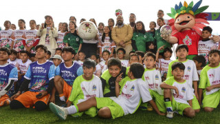 PRESENTA CLARA BRUGADA PROYECTO "UN MUNDIAL DONDE LA PELOTA RUEDE"