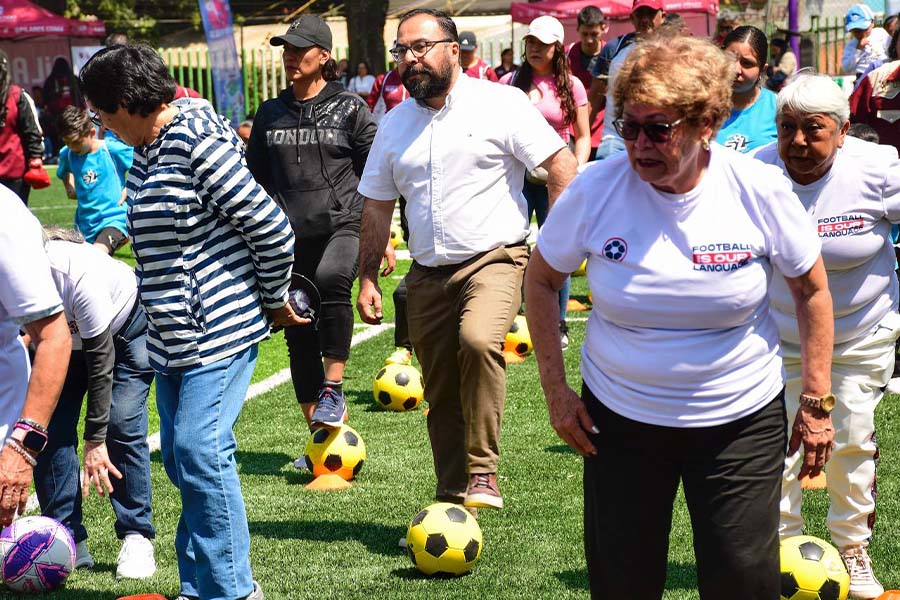 Clara inaugura canchas pioneras del 71_0000s_0006_sobse.jpg