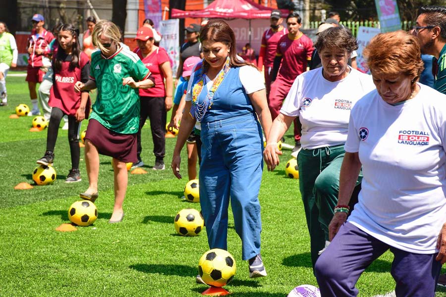Clara inaugura canchas pioneras del 71_0000s_0007_sobse.jpg