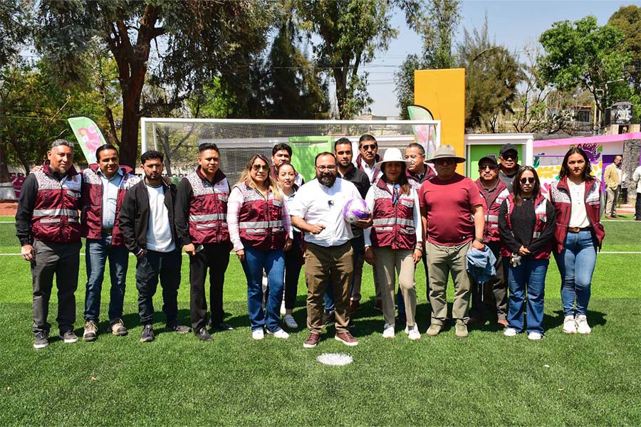 Clara inaugura canchas pioneras del 71_0000s_0010_sobse.jpg