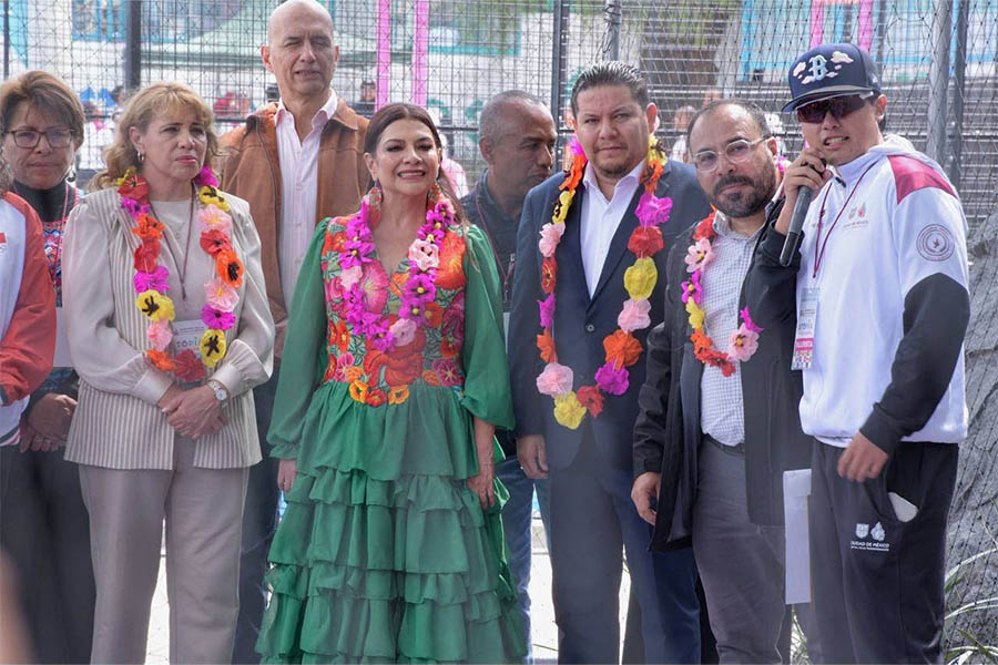 CLARA BRUGADA INAUGURA LA UTOPÍA TECÓMITL_0002_sobse.jpg